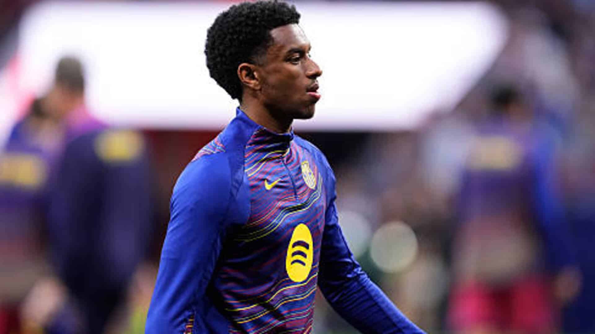 Barcelona not actively looking to sell Alejandro Balde