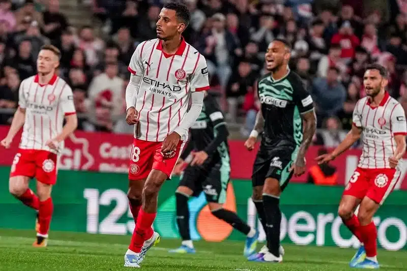 Azzedine Ounahi on Manchester City radar