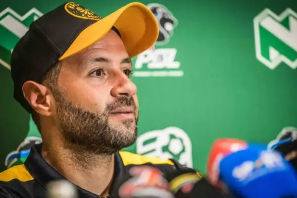 Kaizer Chiefs coach fumes over pre-match chaos in Soweto derby