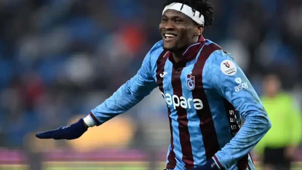 Chibuike Nwaiwu celebrating after scoring