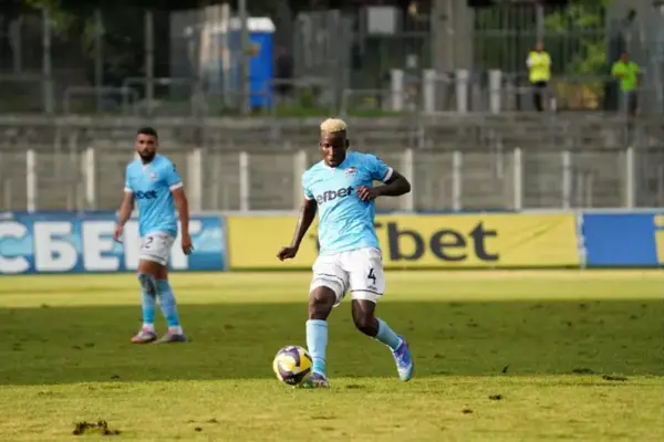 David Akintola Edowo in talks with Al Ahly over move
