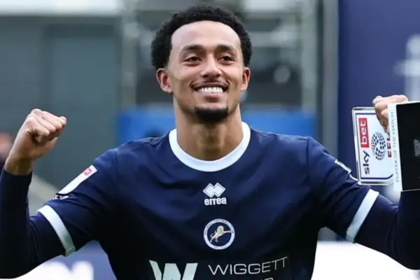 Femi Azeez chooses to represent Nigeria