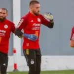 Algeria goalkeeper situation under pressure