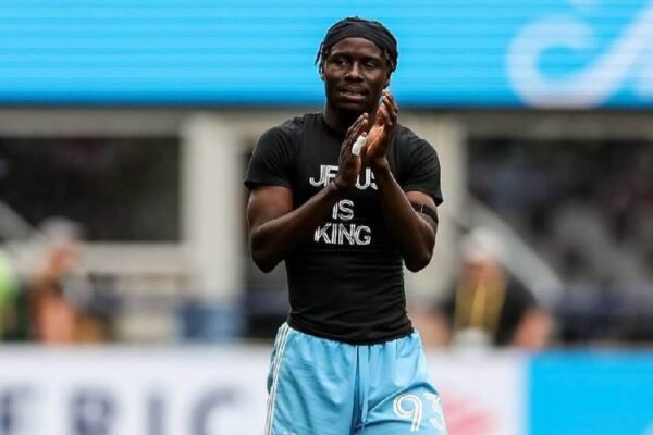 Georgi Minoungou in action during an MLS match