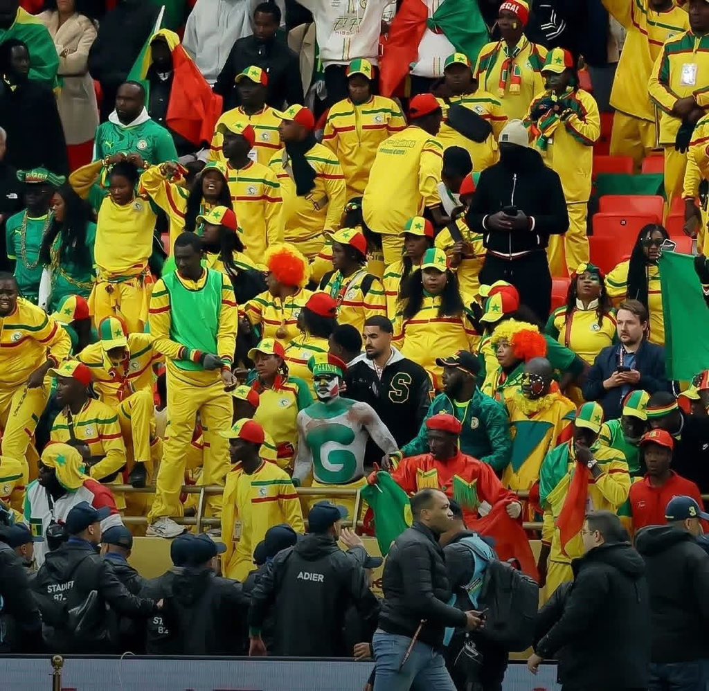 Senegal fans