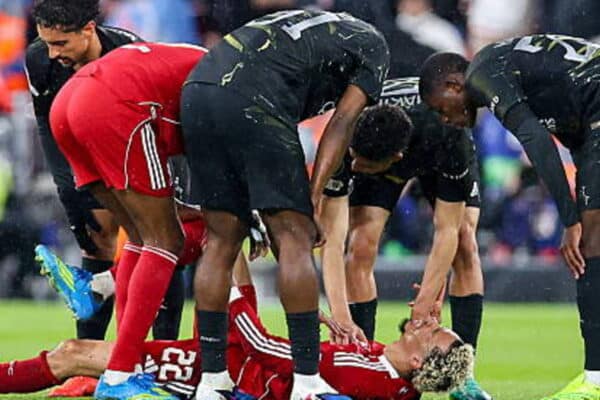 Hugo Ekitike faces worrying spell on sidelines after PSG defeat