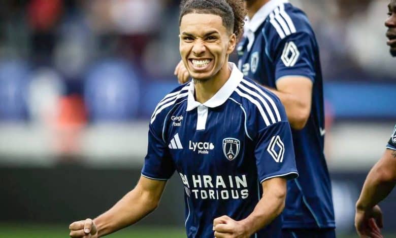 Ilan Kebbal in action for Paris FC