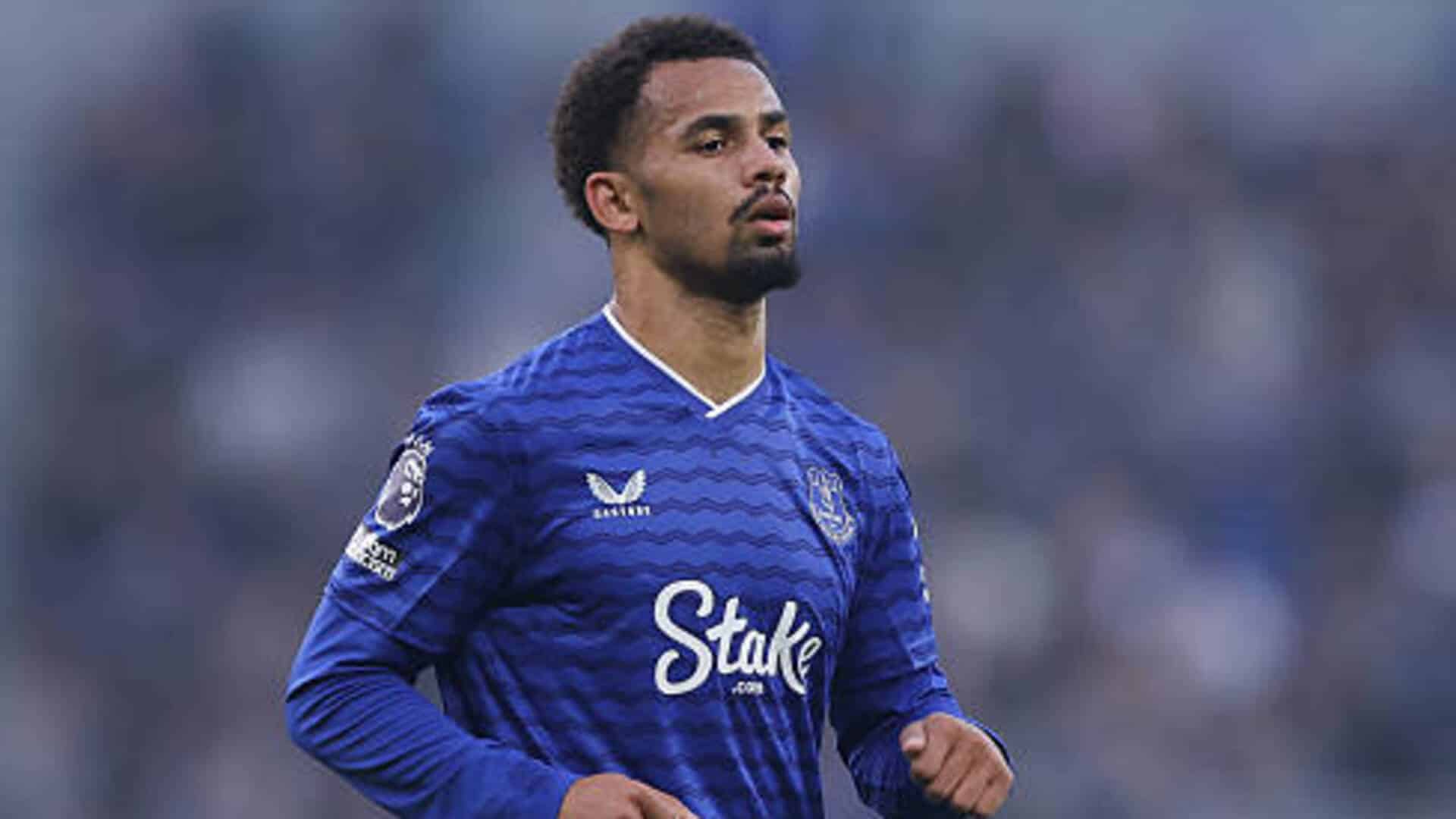 Iliman Ndiaye tempted by dream Man United move