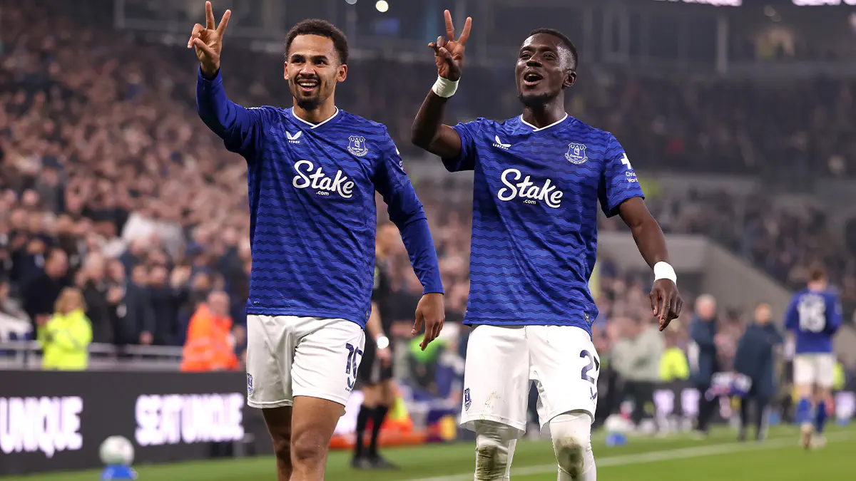 Manchester United close in on Iliman Ndiaye