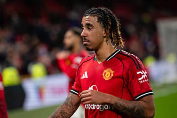 Leny Yoro injury blow deepens Manchester United's defensive crisis for Chelsea clash