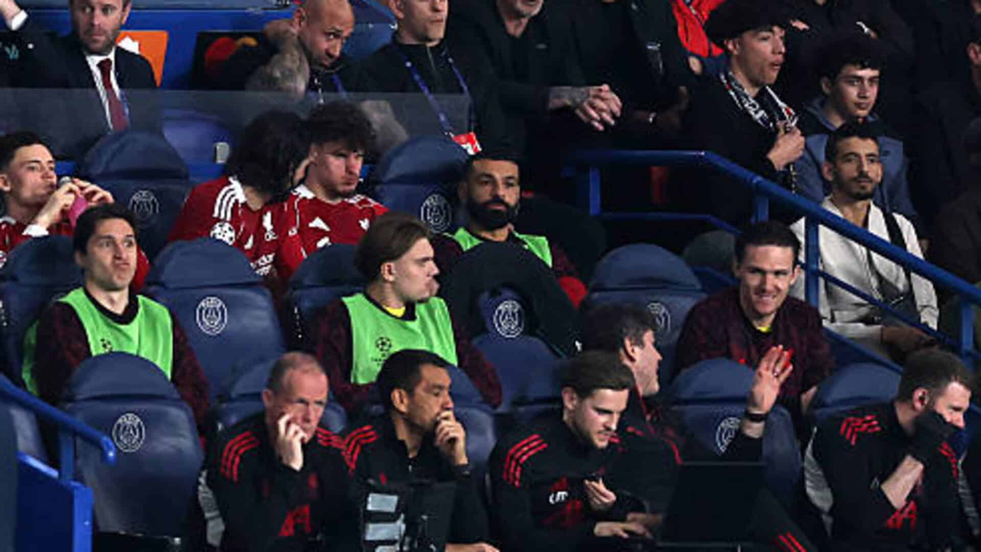 Steven Gerrard praises Mohamed Salah’s professionalism