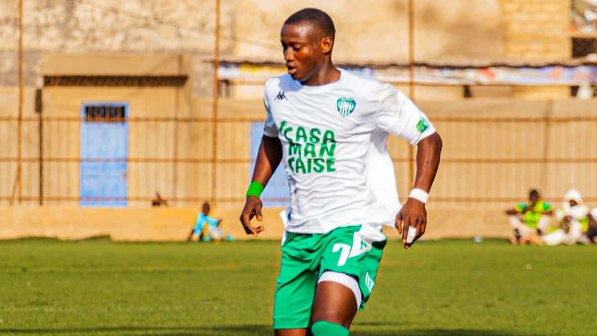 Pape Sémou Sané playing for Casa Sports during a match