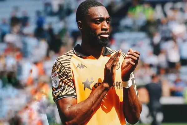 Semi Ajayi training with Hull City
