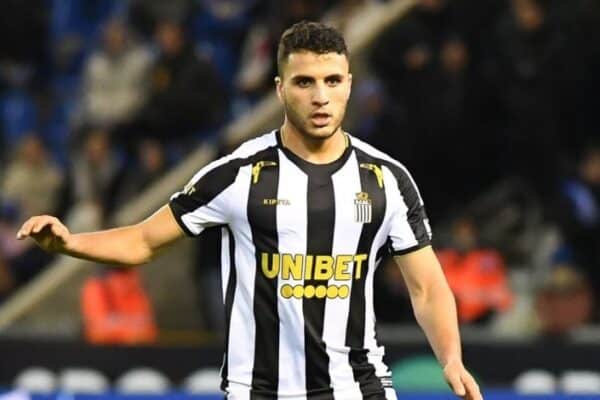 Yacine Titraoui playing for Charleroi