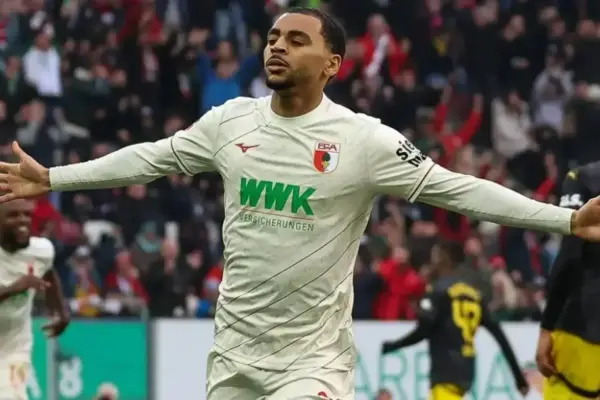 Alexis Claude-Maurice could leave FC Augsburg in the next summer window