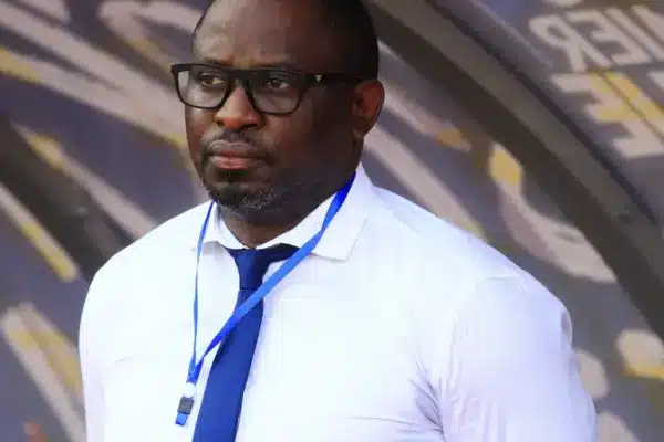 Thierry Mouyouma during coaching session
