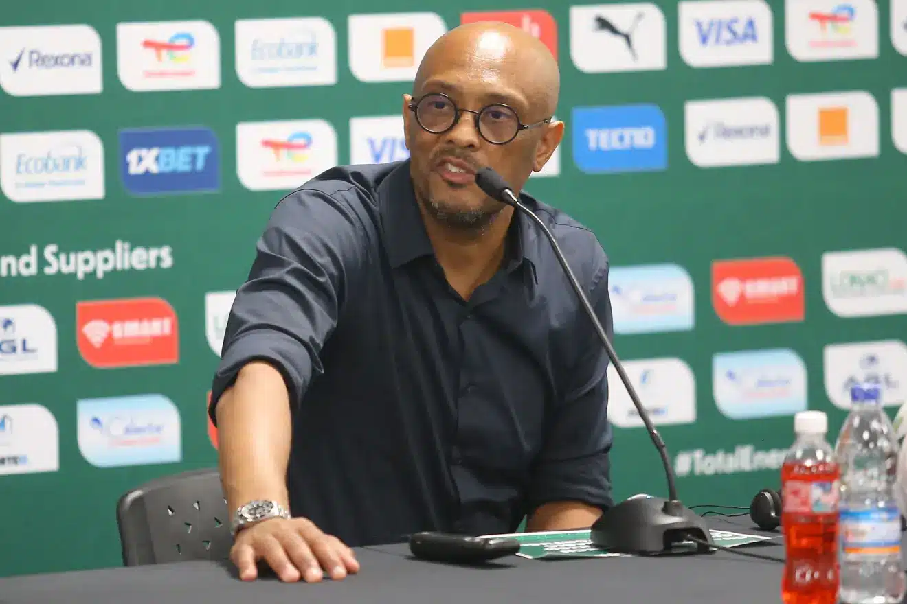 Amir Abdou reacts during Burkina Faso match