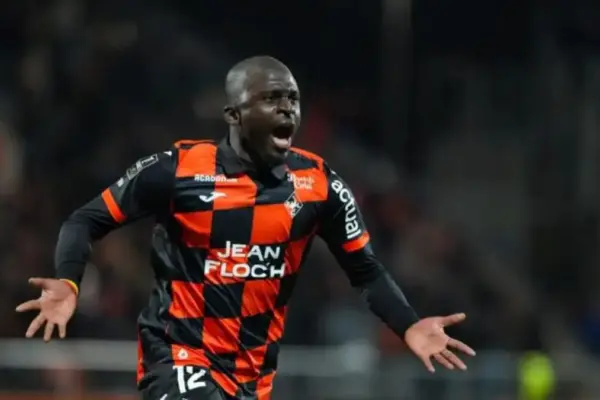 Bamba Dieng celebrating a goal for FC Lorient