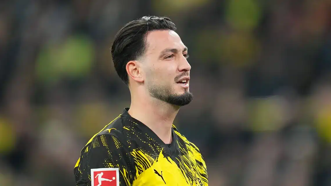 Ramy Bensebaini equals Algerian Bundesliga scoring record