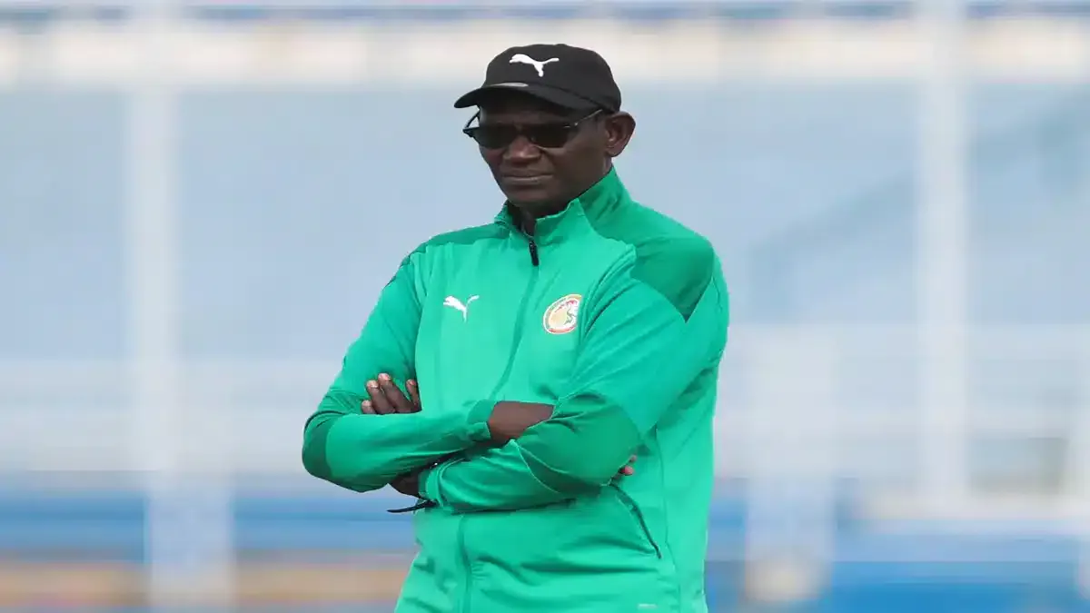 Mame Moussa Cissé on the sidelines during a Senegal women’s match