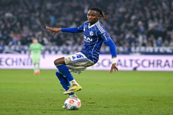 Moussa Ndiaye delivering an assist for Schalke 04
