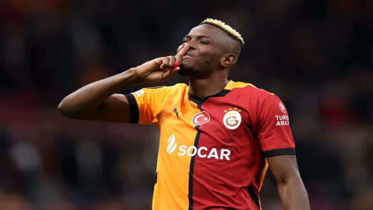 Victor Osimhen scoring for Galatasaray against Fenerbahçe