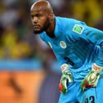 aïs M’Bolhi in goal for Algeria during World Cup match