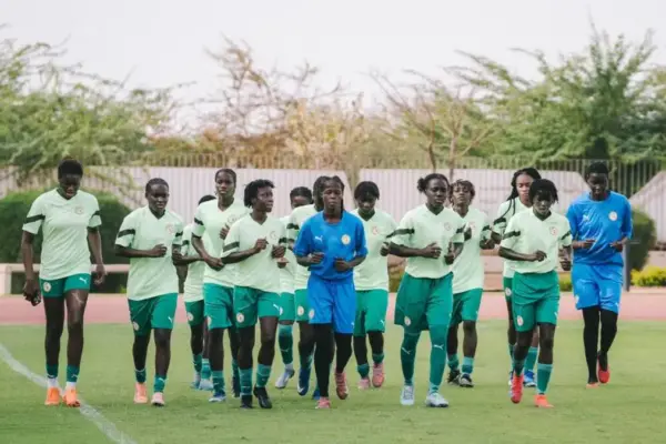 Senegal women’s national team players training together