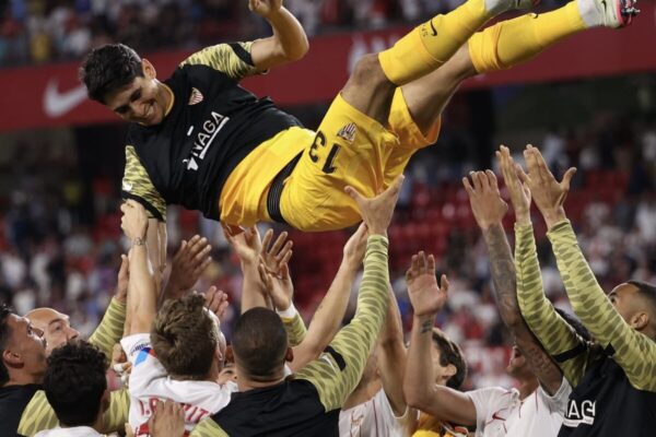 Sevilla have celebrated former goalkeeper Yassine Bounou