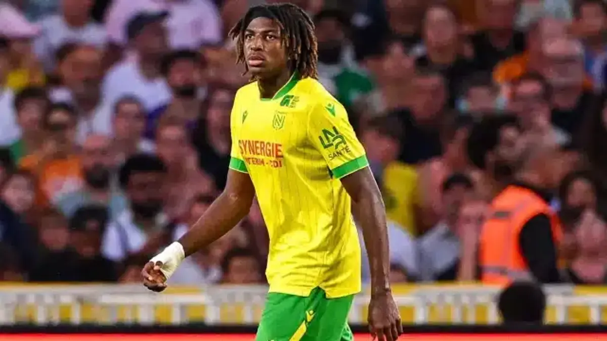 Tylel Tati playing for Nantes in a competitive match