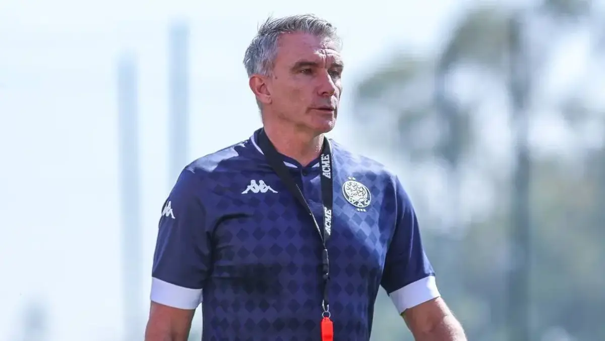 Wydad coach Patrice Carteron keen on turning team's poor form around