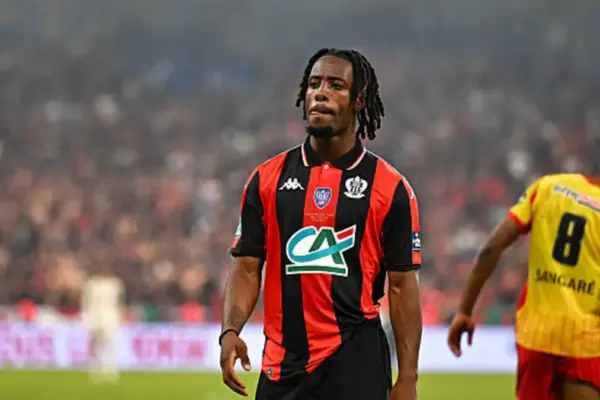 Sporting CP chase Elye Wahi