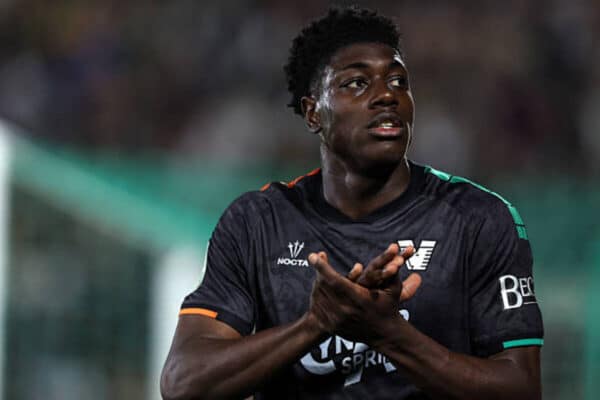 Sporting prepare bid for Venezia midfielder Issa Doumbia