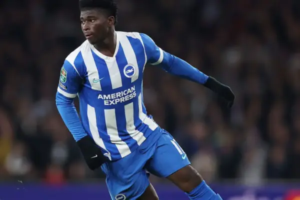 Mnchester United still looking at Carlos Baleba