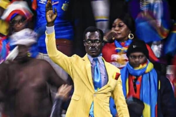 Lumumba Vea leading supporters during a DR Congo national team match