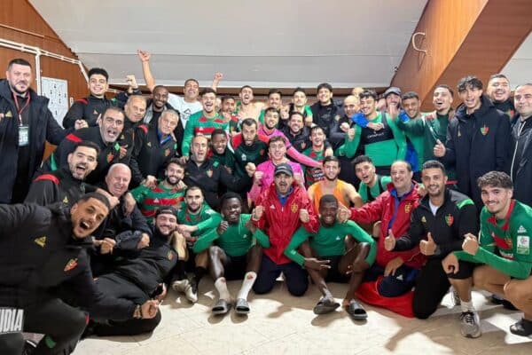 MC Alger players celebrating Ligue 1 Mobilis championship victory