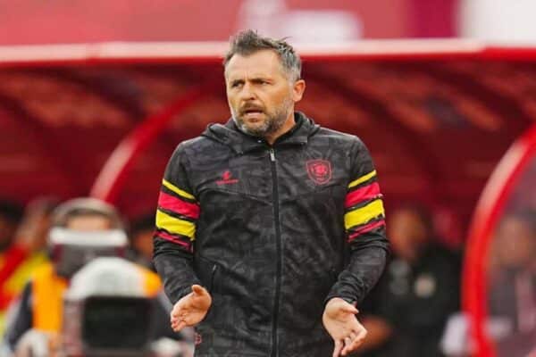Patrice Beaumelle during a match as Espérance Sportive de Tunis coach