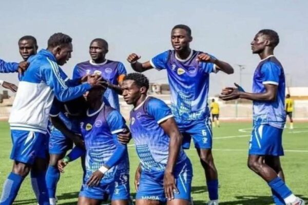 USC Saint-Louis players celebrating Senegal Cup victory after defeating Diambars on penalties
