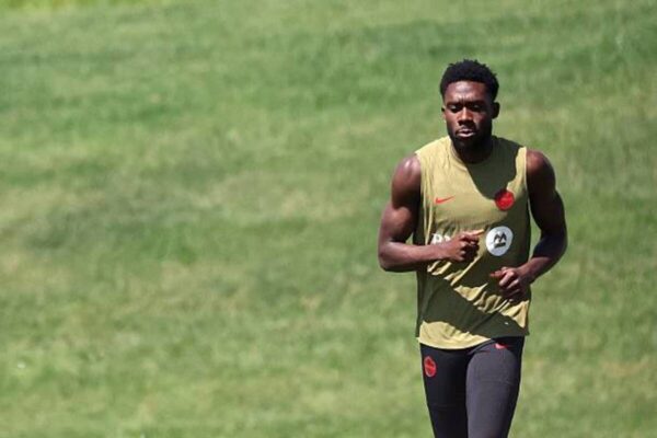 Davies returns to ball training with Canada ahead of the World Cup