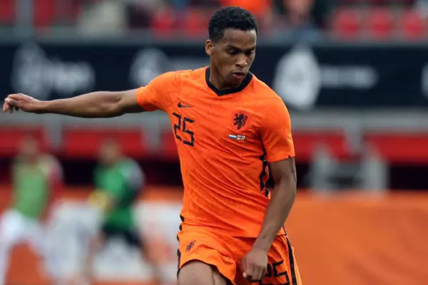 Jurriën Timber during a Netherlands training session before the World Cup