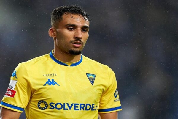 Algerian international Rafik Guitane is being monitored by Sevilla FC after a strong season with Estoril Praia.