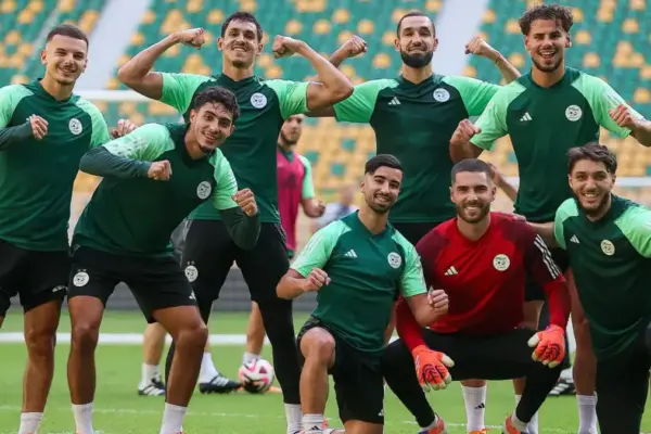Algeria coach Vladimir Petkovic oversees training as preparations for the 2026 World Cup continue.