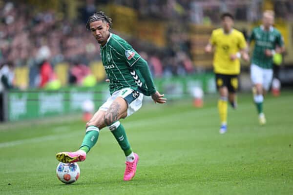 Werder Bremen stay patient with Justin Njinmah