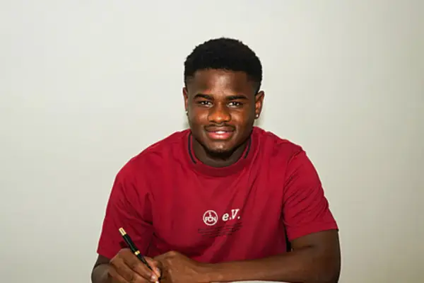 Mikayil Faye joins Nurnberg