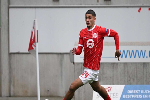 Ouassim Karada joins Hansa Rostock on loan from Eintracht Frankfurt
