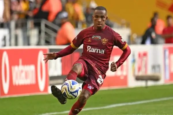 Thapelo Mokobodi joins Orlando Pirates