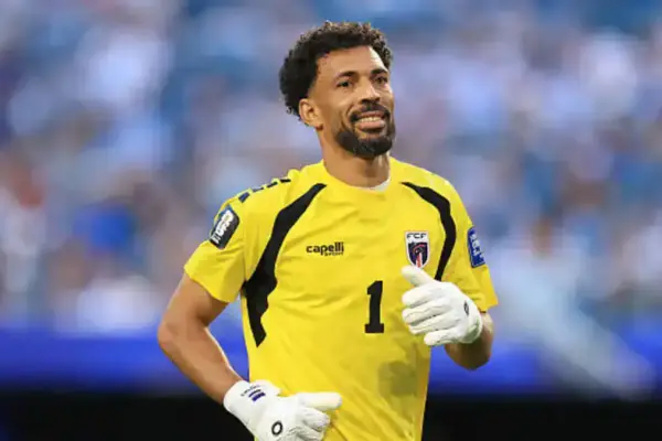 Vozinha forced to change name