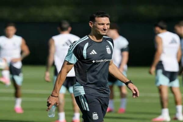 Lionel Scaloni prepares to coach Argentina for the 100th time at the 2026 FIFA World Cup.