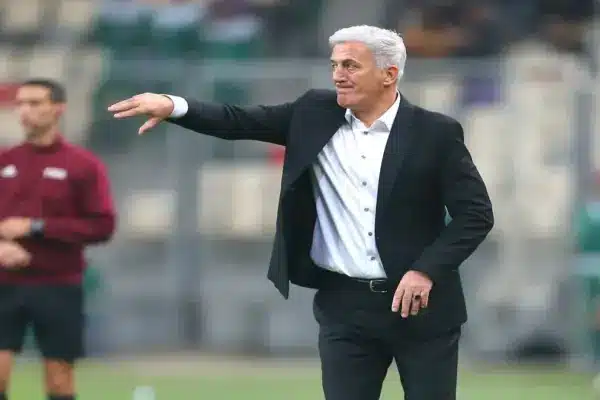 Vladimir Petkovic during an Algeria national team match as uncertainty surrounds his future with the FAF.