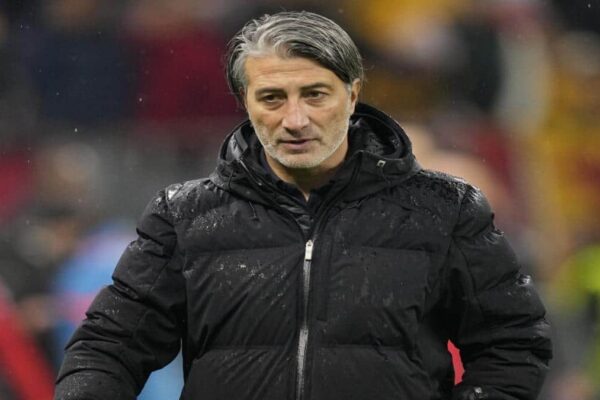 Vladimir Petkovic and Murat Yakin before Switzerland's World Cup victory over Algeria.